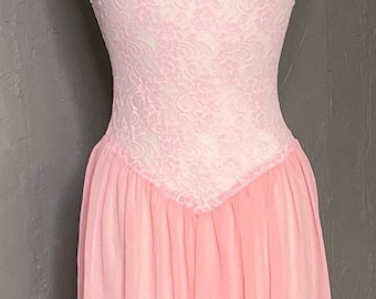 1980’s Pink Lace and Chiffon Nightgown by Morgan Taylor size S-M