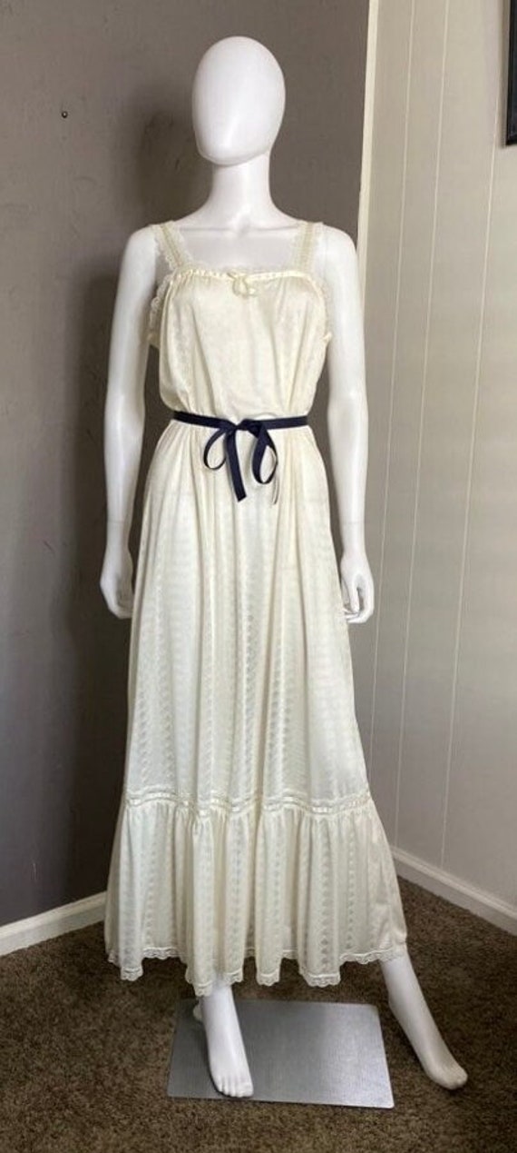 1970s Vintage Maxi Nightgown Lace Trim Tiered Ruff