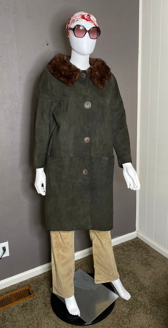 Vintage 1960’s Long Brown Suede Coat with Fur Col… - image 6