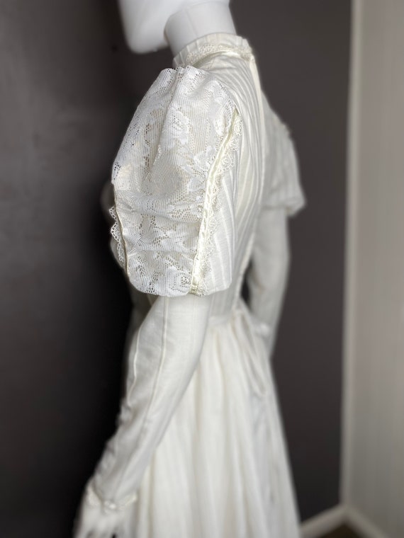 Vintage 1970's White Victorian Style Dress from G… - image 6