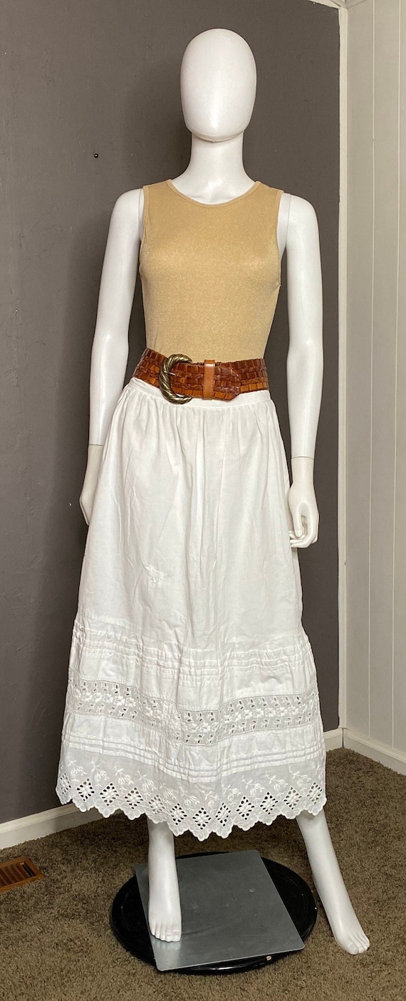 Antique White Cotton Eyelet Petticoat Skirt size M