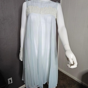 Light Blue Chiffon Lingerie Sheer White Lace Chemise Nightgown Set Negligee Robe Short Sleeve