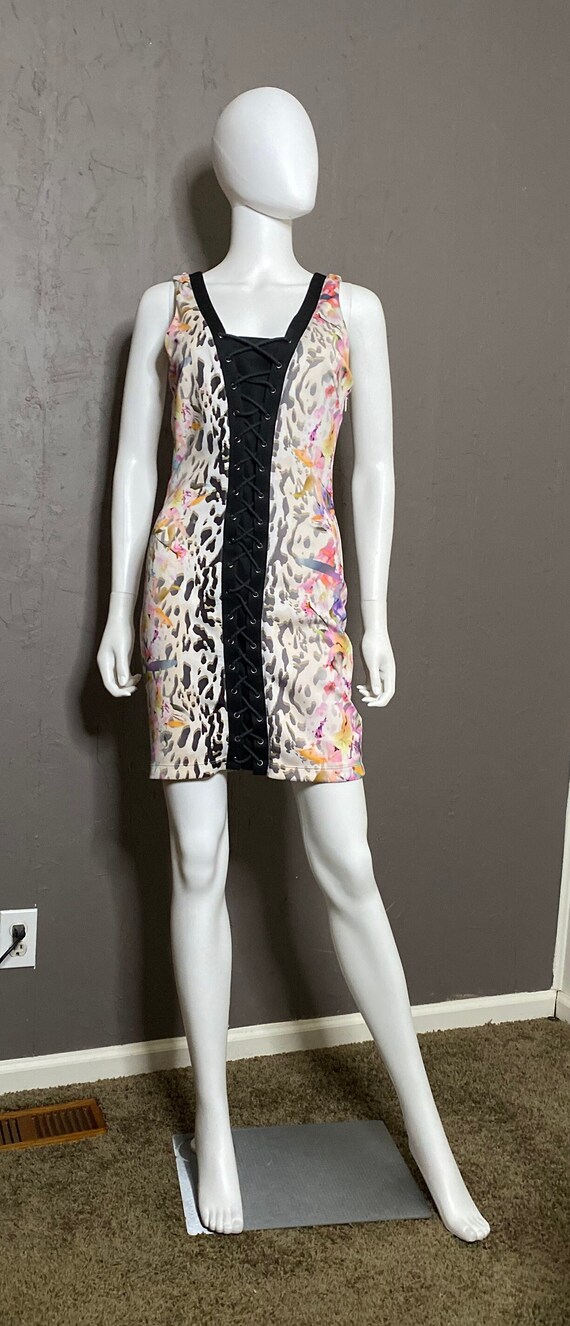 Y2K Corset Style Body Con Print Dress by BeBe siz… - image 2