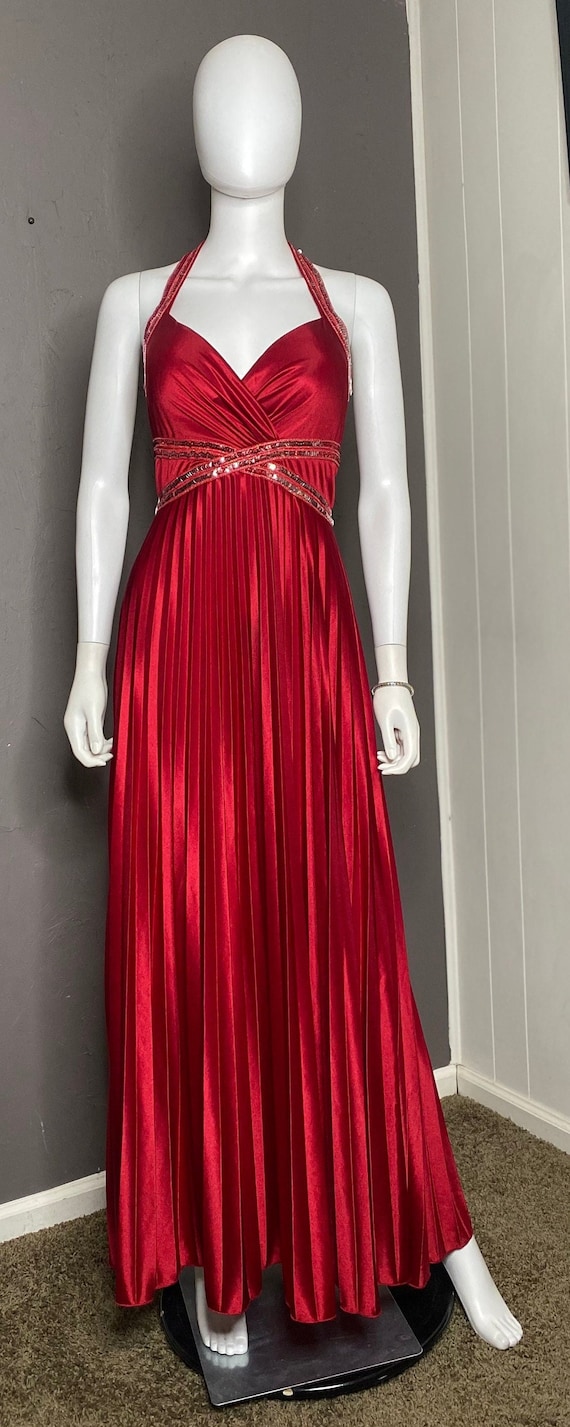 1990's Red Satin Pleated Maxi Gown size M/L 90's d