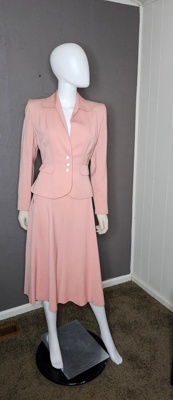1940s 1950s Soft Pink Womens Matching Suit Set Claire… Gem