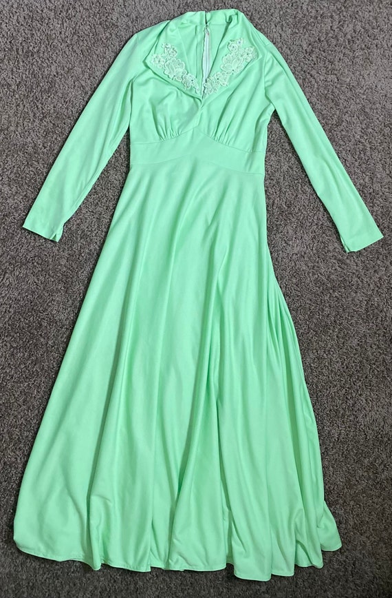 1960’s Lime Green Maxi Dress with Embroidered Lac… - image 7
