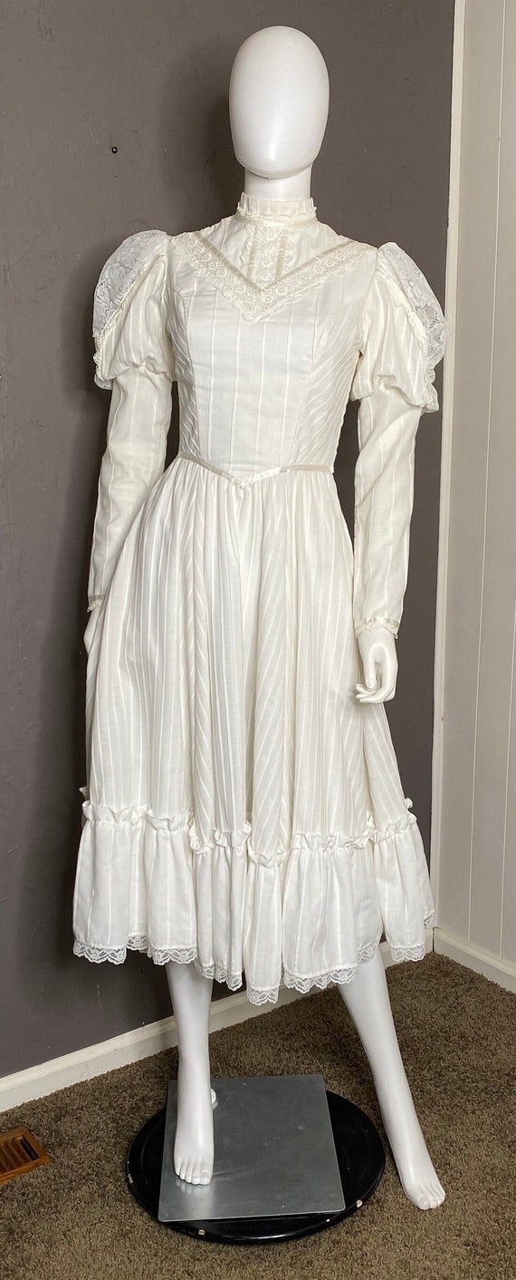Vintage 1970's White Victorian Style Dress from G… - image 1