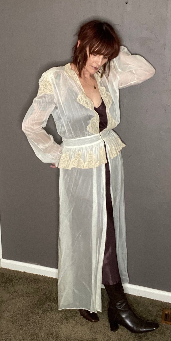 1930’s Silk Chiffon and Lace Dressing Robe fits Sm