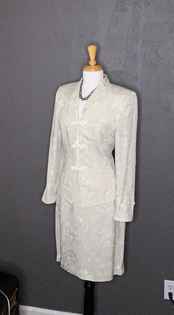 Mary McFadden 1990s Brocade Skirt Suit Mandarin C… - image 3