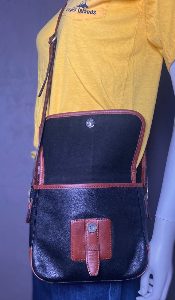 1980’s Black and Tan Leather Crossbody/Shoulder B… - image 2