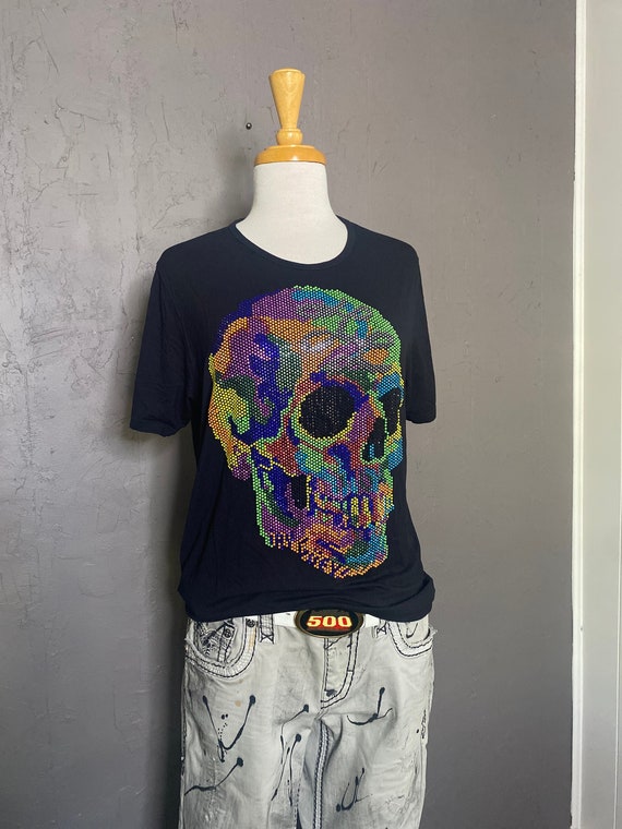 IAYGUEY! Rhinestone Rainbow Skull Shirt size Large