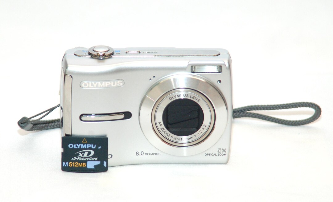 Olympus FE-310 8-megapixel digital camera with 5X optical