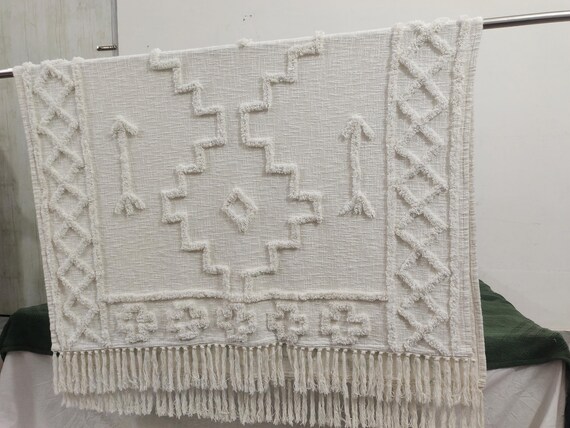 Boho Chic Tufted Throw Blanket: Eco-Friendly Cotton, 50x60"