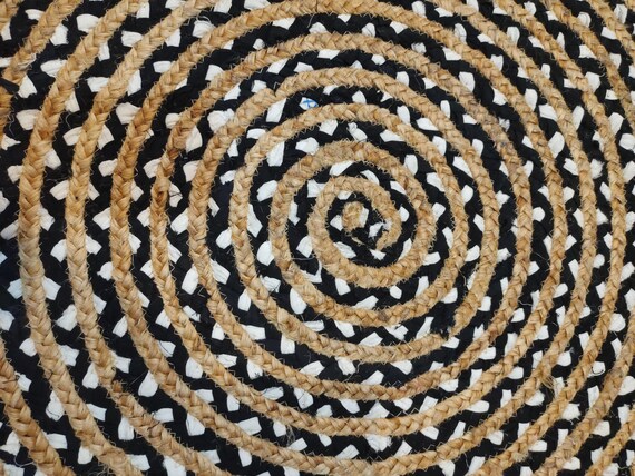 Handmade Multicolor Jute Rug: Vintage Boho Cotton Accent Rug (3x5 Feet, Round)
