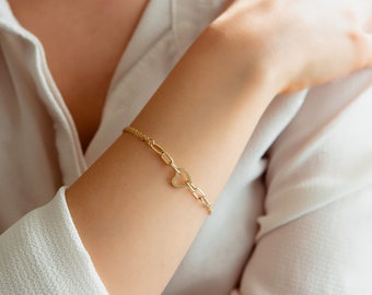 14k Gold Heart Bracelet,Solid Gold Heart Bracelet,Dainty Bracelet