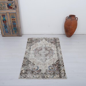 Vintage Turkish Oushak Rug: 3x5 Wool Cotton Blend, Pastel Muted Colors