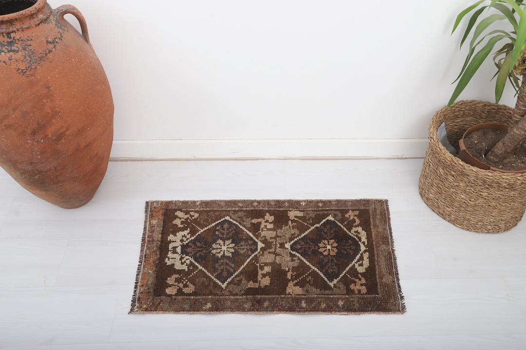 Brown Door Mat, Unique Vintage Door Mat, 2x3 Bath Mat, Entrance Rug