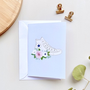 Carte de voeux converse, converse avec fleurs, carte avec converse, carte double A6, cartes de voeux, cartes de voeux imprimées à la main