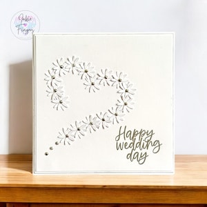 Handmade Wedding Card featuring White Floral Heart | 171