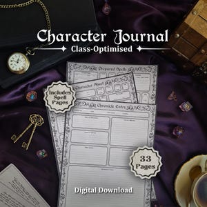 Op de afbeelding: Een digitaal downloadbaar karakterjournaal met geprinte vellen met secties voor voorbereide spreuken, karakterblad en kroniekvermeldingen. De pagina's bevatten tekstlabels en decoratieve randen, in totaal 33 pagina's.