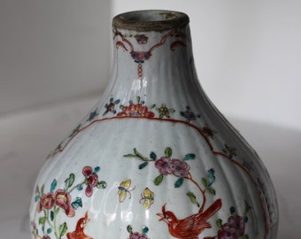 A Chinese Kangxi Period Clobbered Bottle Vase, Reduced in Height, 18cm heigh