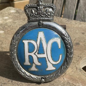 vintage rac enamel car badge – chrome brass emblem (1960–73) – pr&#39;ty of rac h.b.s – classic grille badge