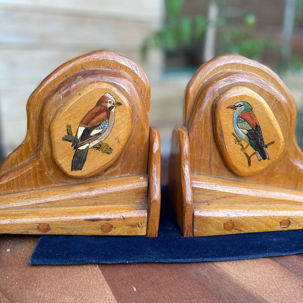 A Pair of Hand Made Folk Art Hand Painted Bird  Book Ends  17cm Tall