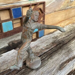 Bronze Tänzer Auto Maskottchen Skulptur | Stil der 1920er Jahre | Rohe Oberfläche mit Gewindebasis | 23cm Groß | Art Deco Ornament