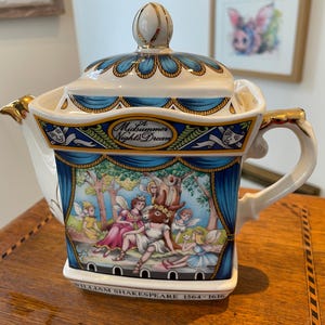 Vintage Sadler Staffordshire Tekanna – "En midsommarnattsdröm" Shakespeare-design (ca 1970–1980-talet)