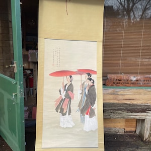 Rotolo cinese in legno duro nello stile di Wang Meifang e Zhao Guojing - acquerello dipinto a mano intitolato Bellezza che cammina, largo 78 cm