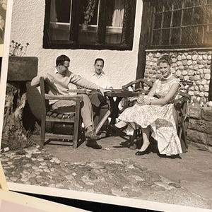 Unieke persoonlijke collectie nr. 10 van de familiefoto&#39;s van Eric Morecambe uit zijn privéstudie