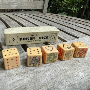 Vintage Poker Würfelset – Serie HPG – Boxed – Faux Bakelite Style – 1950er Jahre Game Night Sammlerstück