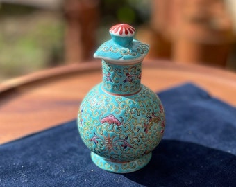 A vintage Chinese ceramic soy sauce jar - 12cm tall