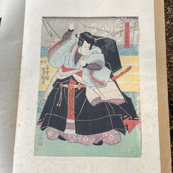 An Original Japanese Mounted Colour Woodblock Print of a Samurai Warrior by Toyokuni (1769 - 1825) Image 34.5cm x 25cm
