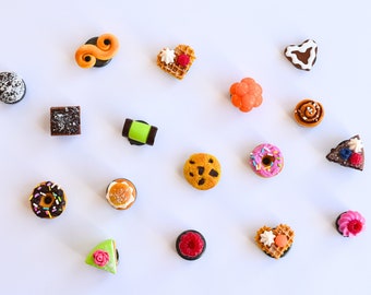 Miniature bakery fridge magnets, options, handmade in polymer clay, cute realistic, cinnamon bun, berries, cupcake, waffle, donut, chocolate