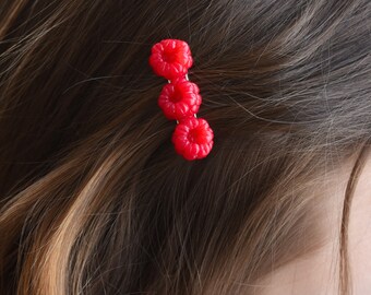 Raspberries hair clip, handmade in polymer clay, realistic berries, pin, light weight, cute accessory, stainless steel, forest, summer