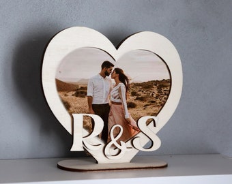 Cornice Portafoto In Legno Di Ontano – 12,7x18 Cm – Incisione The Love Between Cousins Lasts Forever – Regalo Per Cugini, Compleanno, Natale