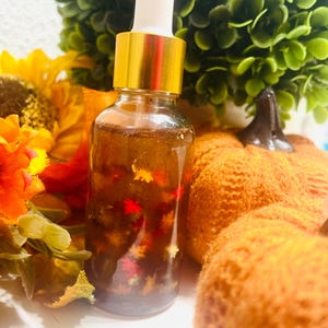 Amber Papyrus Intention Body Oil: Success, Sacral Chakra (1 oz)
