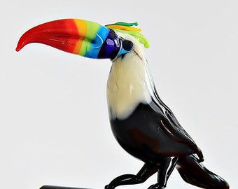 Hand-Blown Glass Toucan Figurine: Murano Style Bird Art