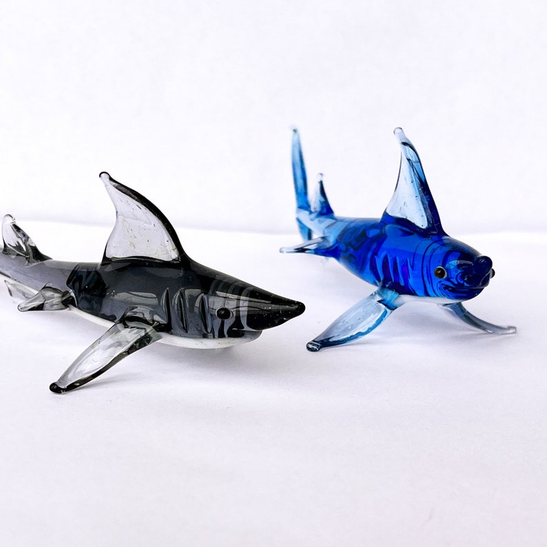 3D Crystal Ball Shark With LED Base – Laser Engraved Glass Ornament, 80mm, Gift For Shark Lovers-781011