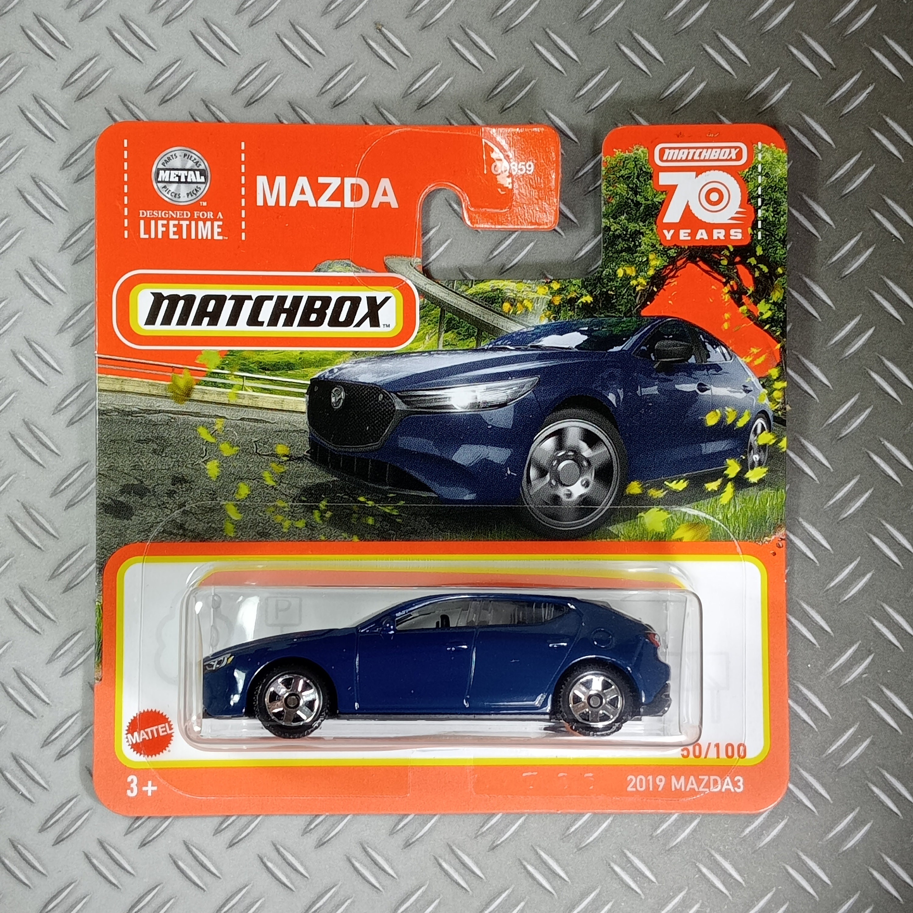 Mazda MX-5 Roadster 2019 orange métallisé voiture miniature 1:24 boîte  blanche