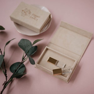 Velvet USB box with crystal USB flash drive 3.0 | Latte wedding USB box with custom usb drive 3.0 | Personalized box