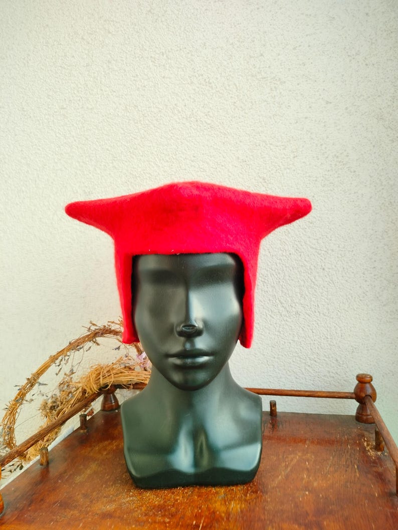 Canterbury Wool Hat for Historical Reenactment, 16th Century Tudor Felt Hat image 1