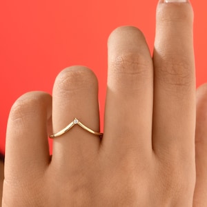 Curved Dainty V Diamond Engagement Ring, Chevron Ring, 14k Solid Gold Diamond V Band, Contour Band, Diamond V Wedding Band, Stacking Ring