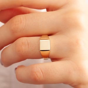 Square Signet Ring 8mm, 14k 18k 10k Solid Gold Geometric