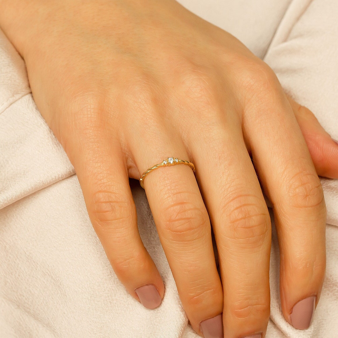 14k Solid Gold Minimalist Twisted Solitaire Ring, Thin Diamond