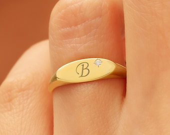 14K Solid Gold Pinky Signet Ring, Personalized Band for Women, Initial Engraved Ring, Dainty Letter Ring, Minimal Custom Monogram Gold Ring