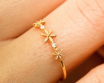 Real Solid Gold Midi Daisy Ring, Delicate Leaf Ring, Nature Lover Jewelry for Women, Cute Everyday Jewelry, Gift For Her, Birth Flower Ring