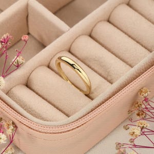 14k Solid Gold Minimalist Dome Ring, Chunky Wedding Band, Thick Gold Ring for Women, Bubble Ring, Plain Simple Wedding Band Ring, Arch Ring zdjęcie 7