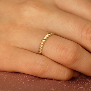 Croissant Dome 14k Solid Gold Band Ring, Real Gold Twist Ring, Chunky Band Ring,Thin 18k Gold Dome Ring, Minimalist Classic Wedding Band
